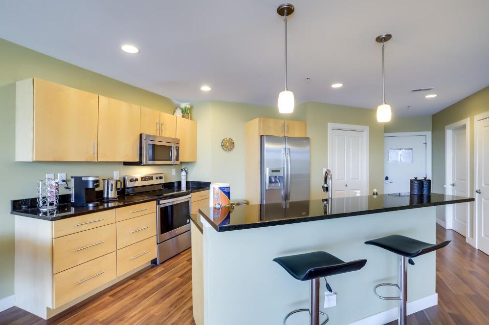 St Joseph Condo Less Than 1 Mi to Beach and Downtown!